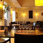 Kyriad Est - Parc Expositions Hotel 2*