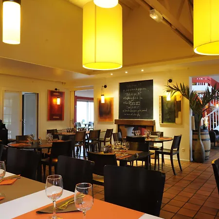 Kyriad Est - Parc Expositions Hotel