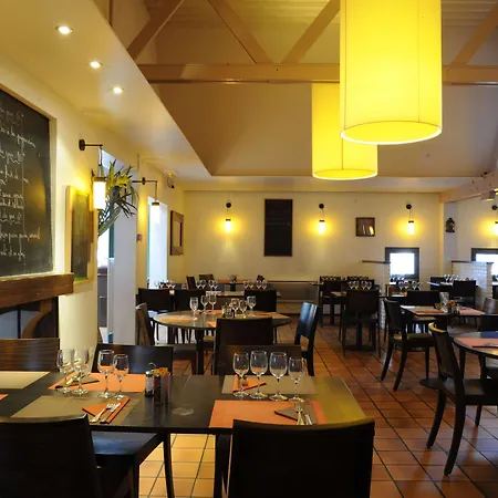 Kyriad Est - Parc Expositions Hotel