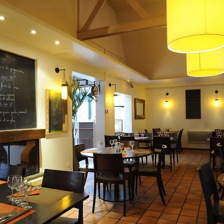 Hotel Kyriad Est - Parc Expositions 2*