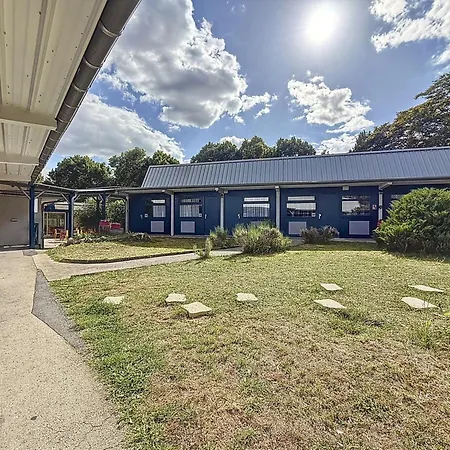 Kyriad Est - Parc Expositions 2*