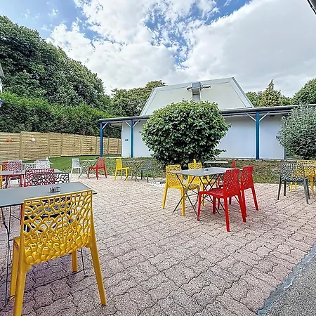 Kyriad Est - Parc Expositions Hotel