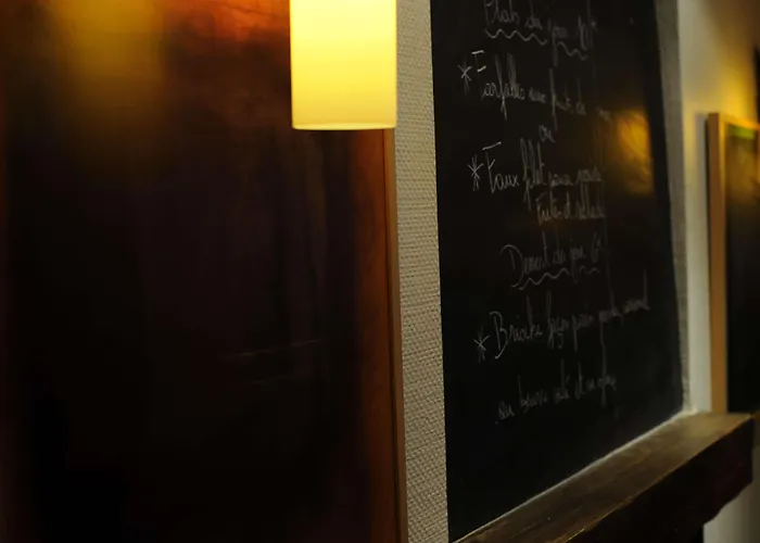 Kyriad Est - Parc Expositions 2* Reims