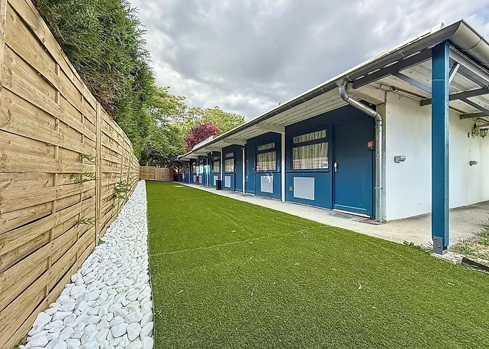 Kyriad Est - Parc Expositions Hotel