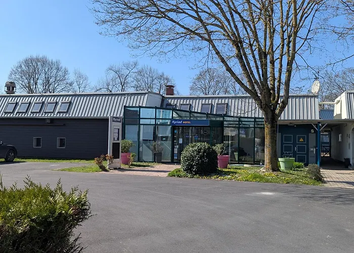 Kyriad Est - Parc Expositions 2* Reims